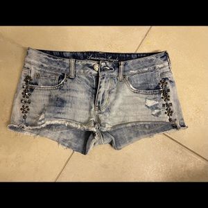 American Eagle studded jean shorts size 8